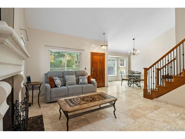 7617 S Cove Cir, Centennial, CO 80122