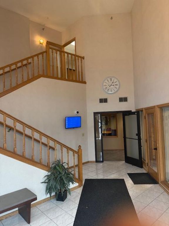 2800 Freeway Boulevard, Brooklyn Center, MN 55430 — exterior
