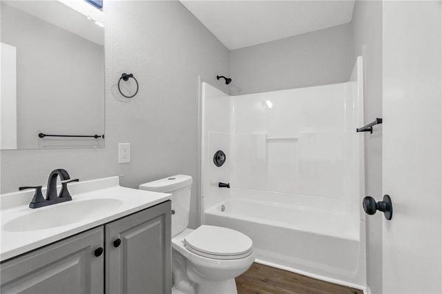 804 N Grand Avenue, Independence, MO 64050