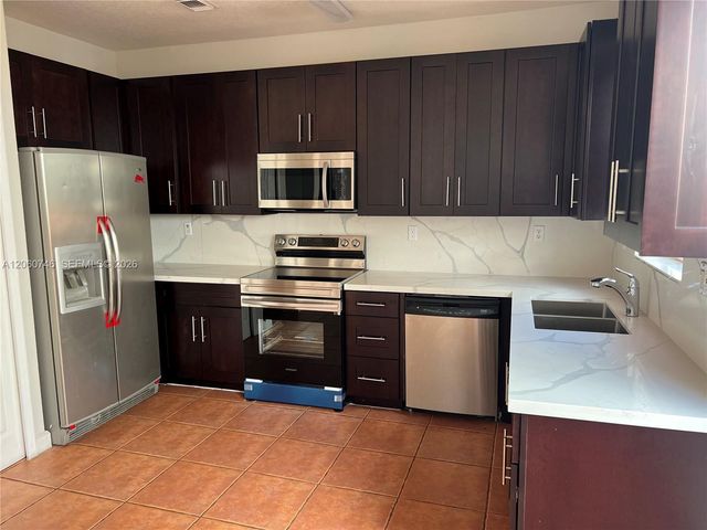 5400 NW 107th Avenue 410, Doral, FL 33178