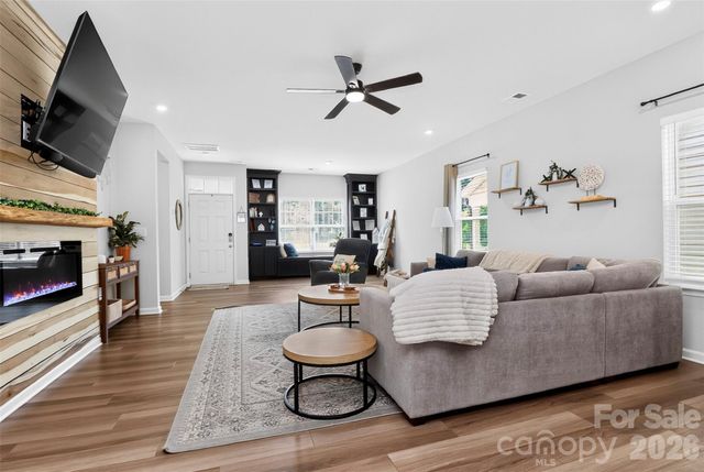 9134 Ramsford Court, Charlotte, NC 28227