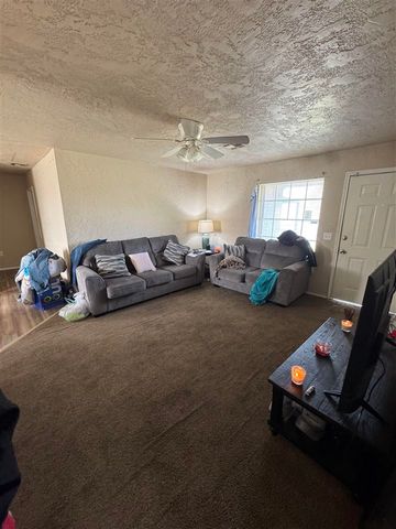 4902 SW H Ave, Lawton, OK 73505