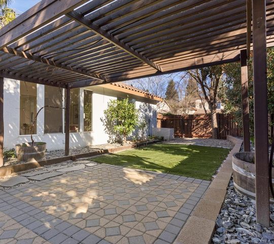 1736 Itasca Ave, Sacramento, CA 95835