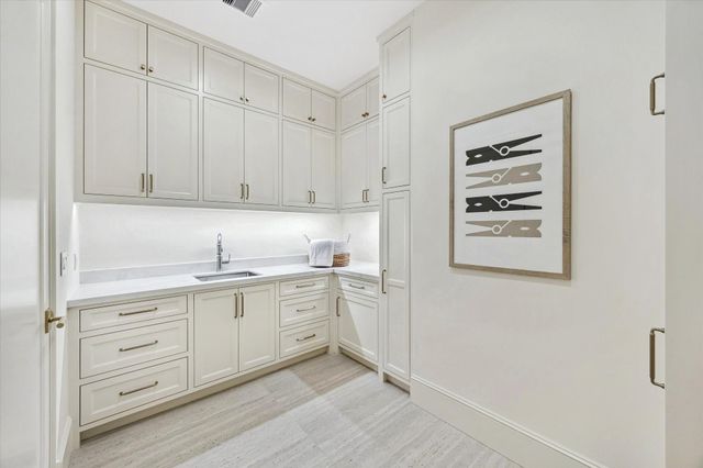 3515 Carnegie Street, West University Place, TX 77005