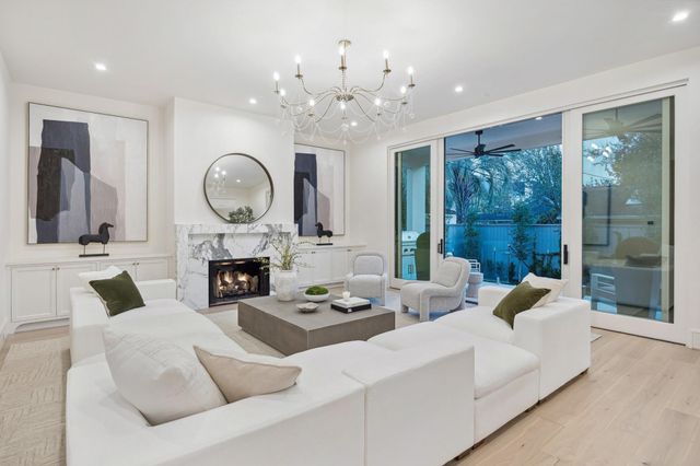 3515 Carnegie Street, West University Place, TX 77005