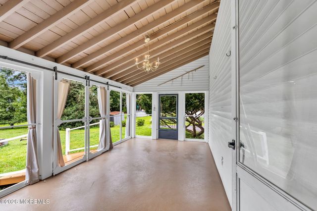 20 Fairfield Drive, Tinton Falls, NJ 07724