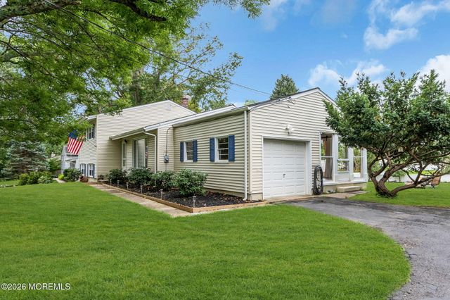 20 Fairfield Drive, Tinton Falls, NJ 07724