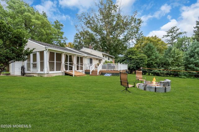 20 Fairfield Drive, Tinton Falls, NJ 07724
