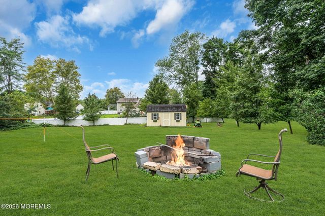 20 Fairfield Drive, Tinton Falls, NJ 07724