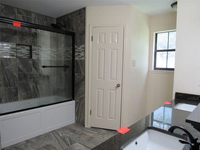 1048 Eagle Canyon Drive, China Spring, TX 76633