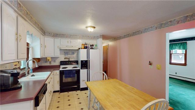 34 Angell Road, Glocester, RI 02814