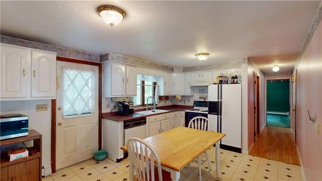 34 Angell Road, Glocester, RI 02814