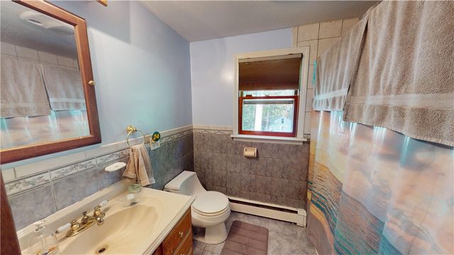 34 Angell Road, Glocester, RI 02814