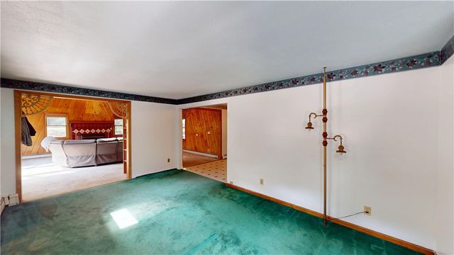 34 Angell Road, Glocester, RI 02814