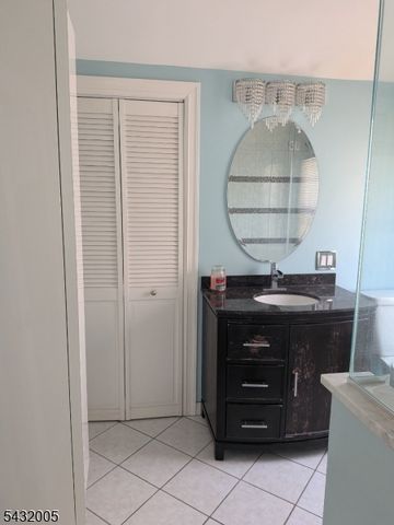 35 Sanford Pl, Newark City, NJ 07106