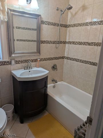 35 Sanford Pl, Newark City, NJ 07106
