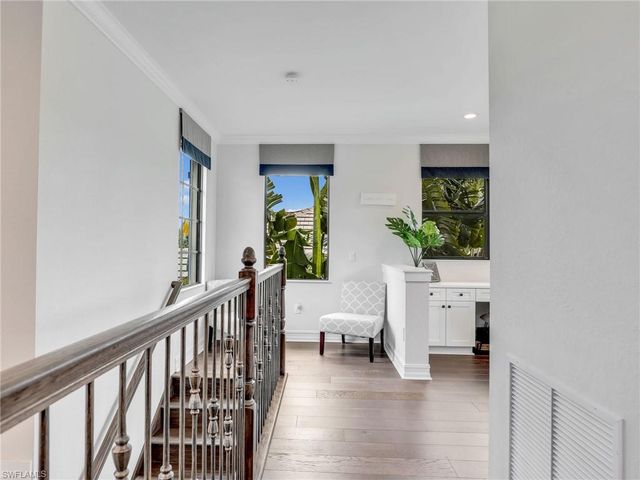 9449 Greenleigh CT, Naples, FL 34120