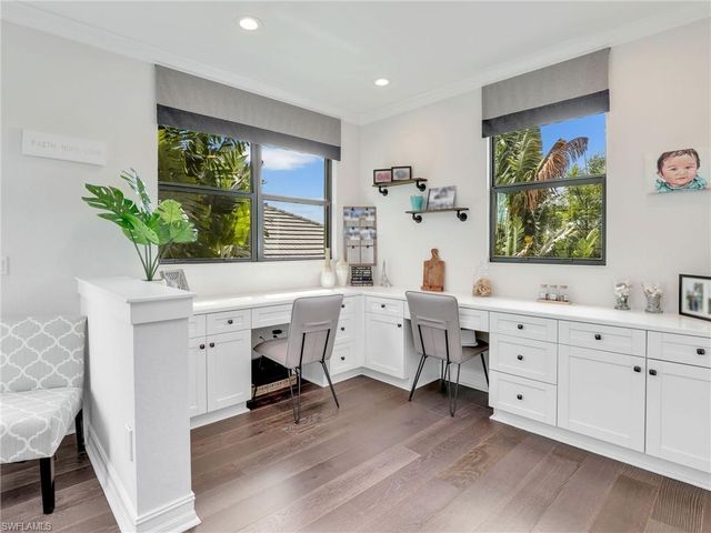 9449 Greenleigh CT, Naples, FL 34120