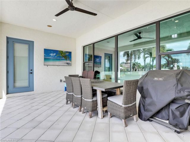 9449 Greenleigh CT, Naples, FL 34120