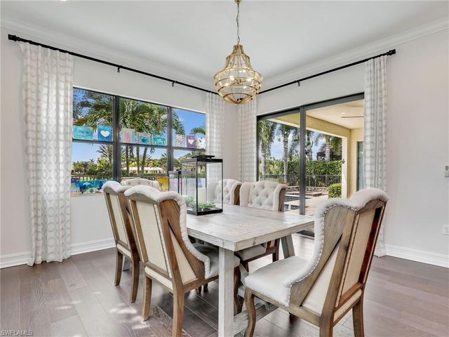 9449 Greenleigh CT, Naples, FL 34120