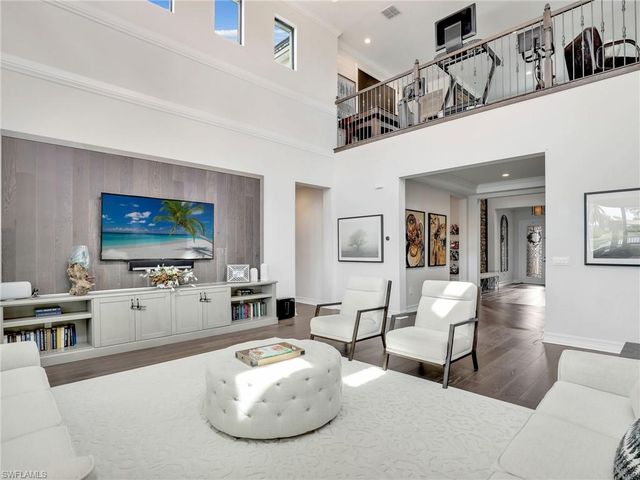 9449 Greenleigh CT, Naples, FL 34120