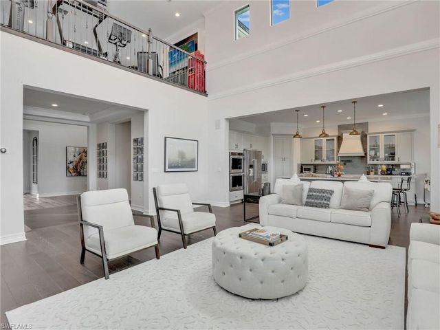 9449 Greenleigh CT, Naples, FL 34120