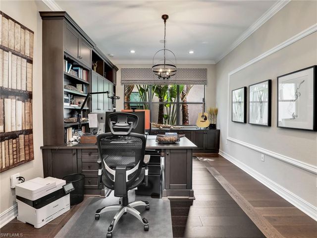 9449 Greenleigh CT, Naples, FL 34120