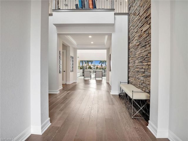 9449 Greenleigh CT, Naples, FL 34120