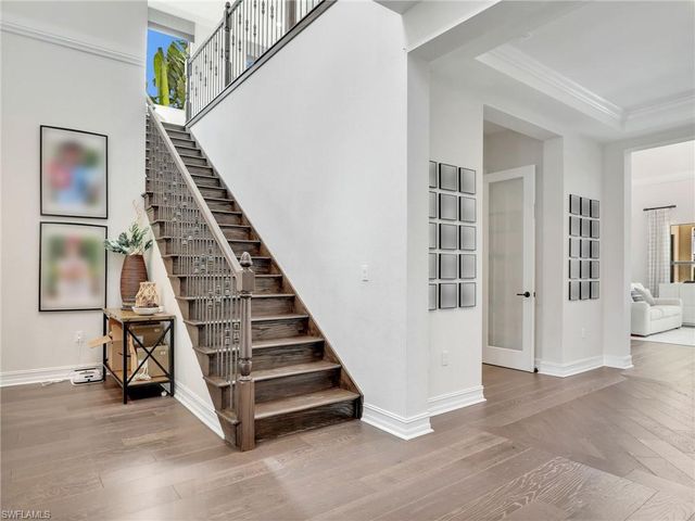 9449 Greenleigh CT, Naples, FL 34120