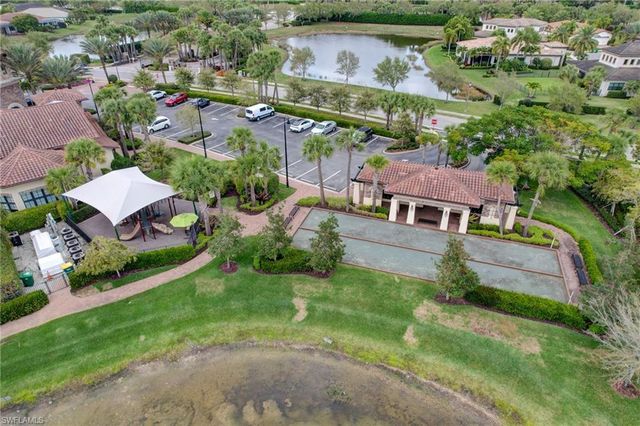 9449 Greenleigh CT, Naples, FL 34120