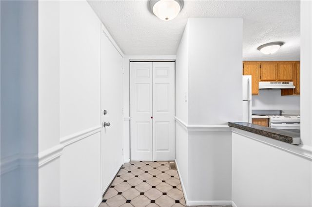 231 COXCOMB HILL 4, Plum Boro, PA 15068