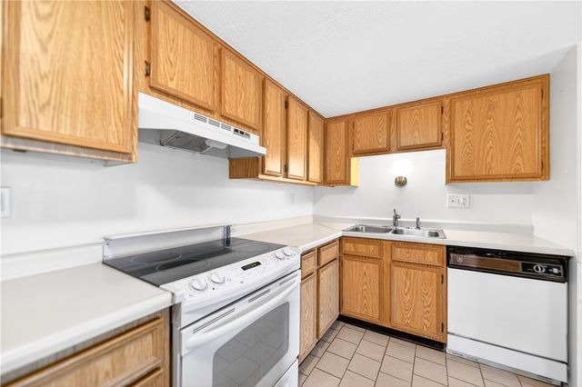 231 COXCOMB HILL 4, Plum Boro, PA 15068