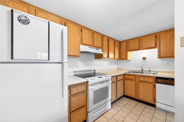 231 COXCOMB HILL 4, Plum Boro, PA 15068