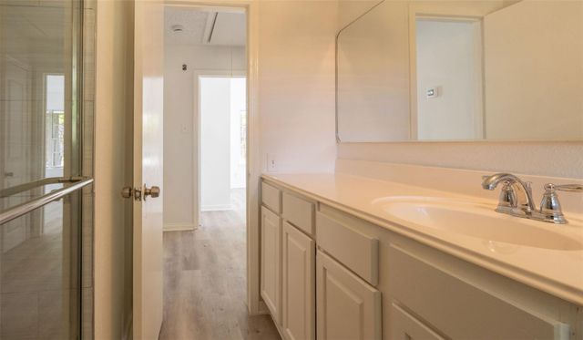 10221 Bretton Drive, Houston, TX 77016