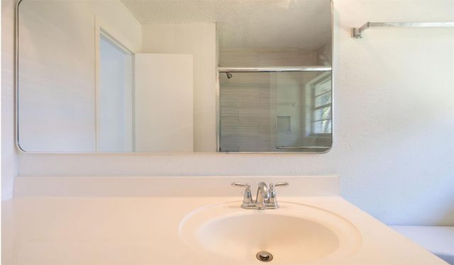 10221 Bretton Drive, Houston, TX 77016