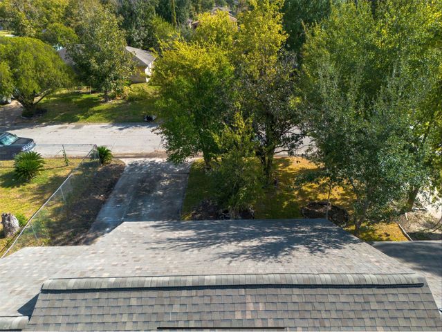 10221 Bretton Drive, Houston, TX 77016