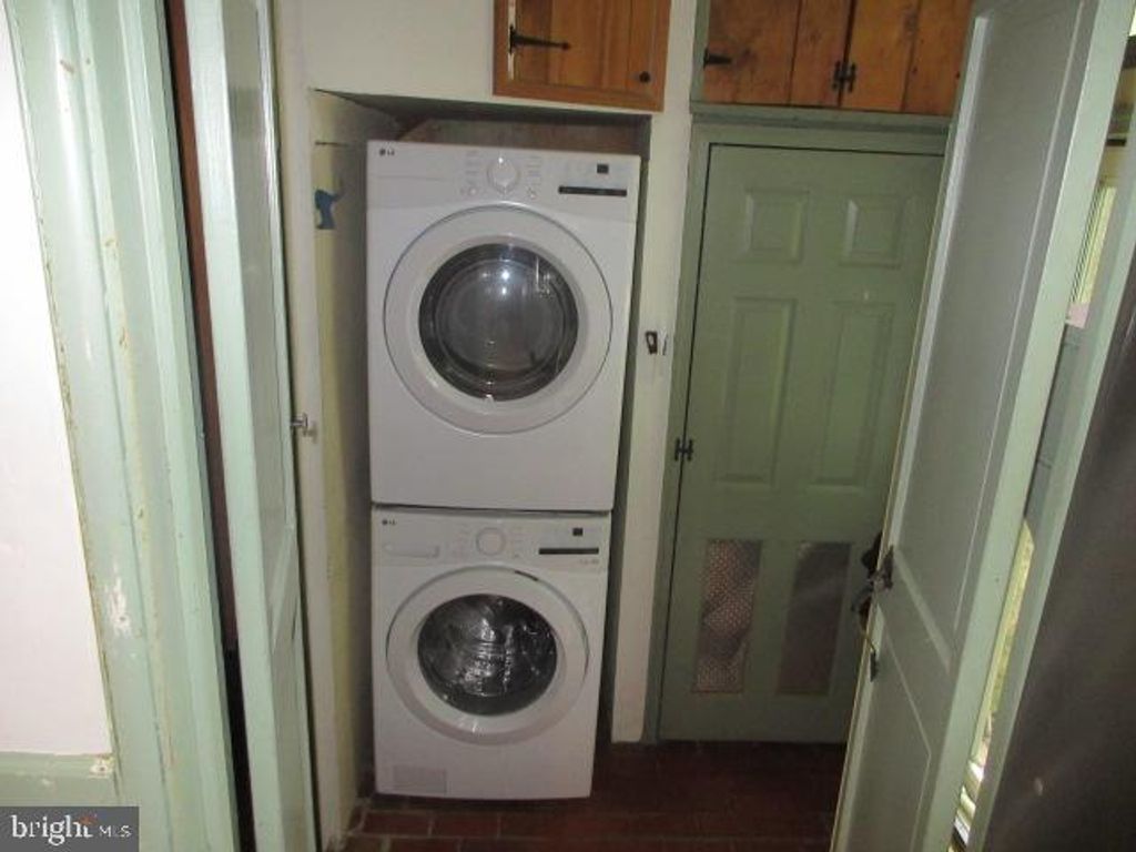 Image 19 of property listing at 236 BLAIR SHORE RD, Elkton, MD 21921