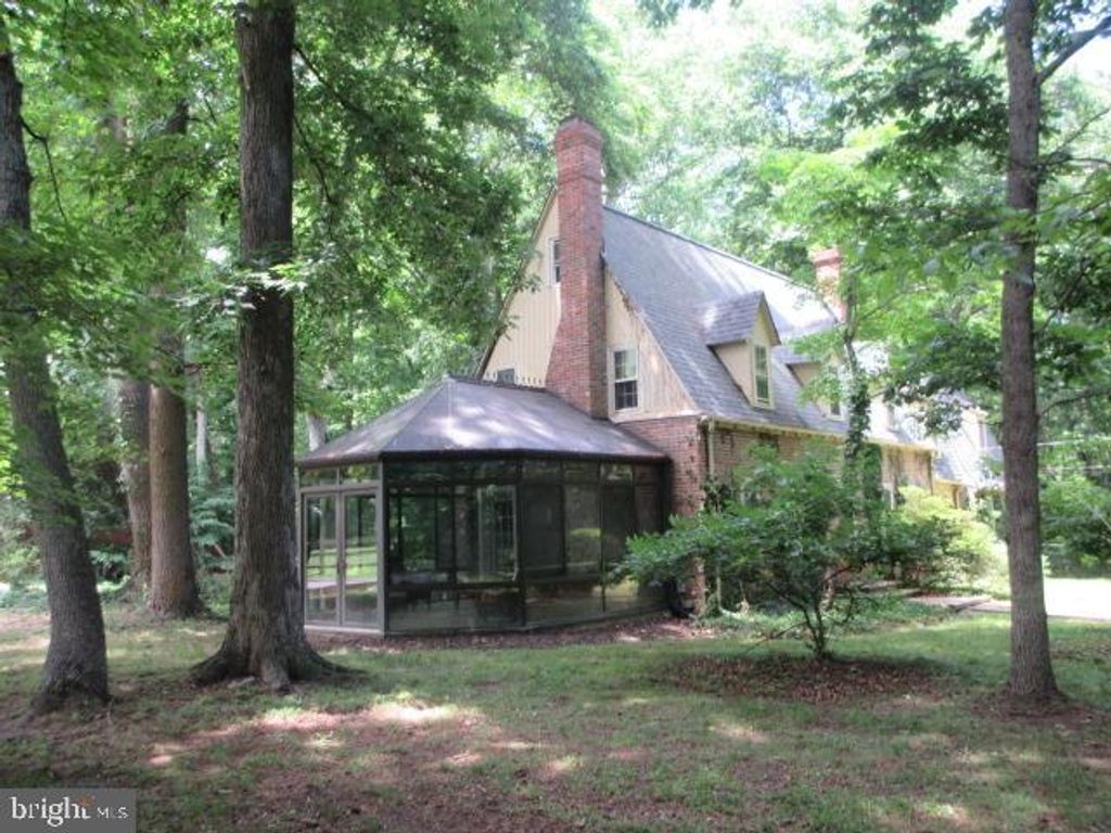 Image 5 of property listing at 236 BLAIR SHORE RD, Elkton, MD 21921
