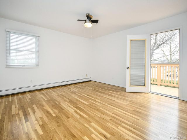 2 Pequot Avenue A, Port Washington, NY 11050