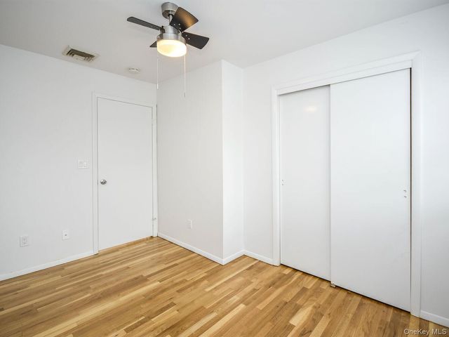 2 Pequot Avenue A, Port Washington, NY 11050