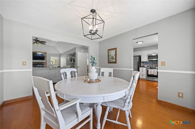 3912 Chisholm Trail, Salado, TX 76571