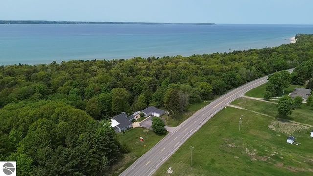 10774 S US-31, Williamsburg, MI 49690