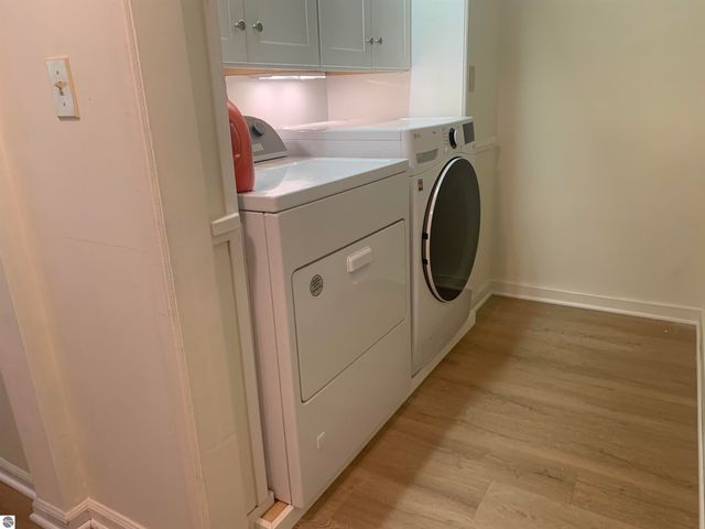 10774 S US-31, Williamsburg, MI 49690