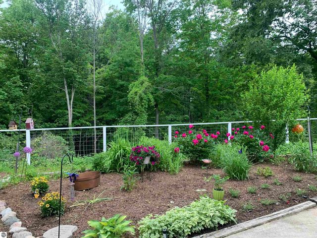 10774 S US-31, Williamsburg, MI 49690