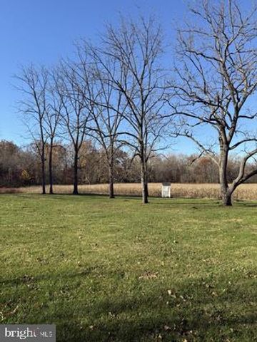 1207 PINE RD, Carlisle, PA 17015