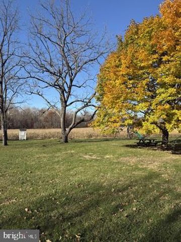 1207 PINE RD, Carlisle, PA 17015