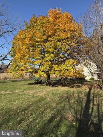 1207 PINE RD, Carlisle, PA 17015