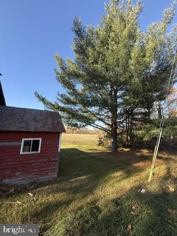 1207 PINE RD, Carlisle, PA 17015