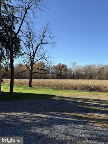 1207 PINE RD, Carlisle, PA 17015