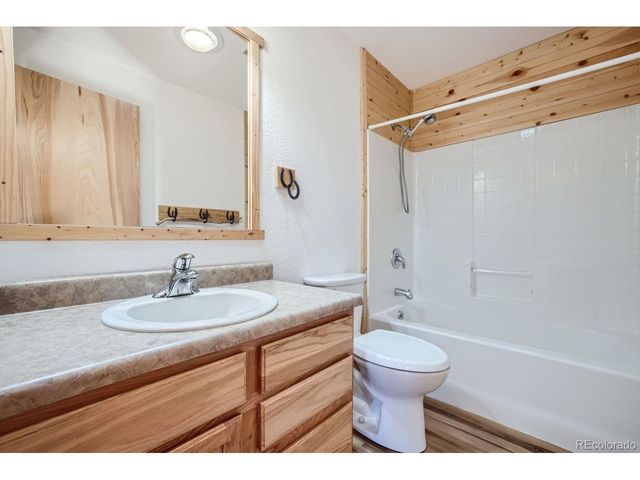 25 Amanda Cir, Florissant, CO 80816